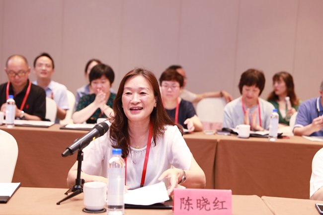 陈校长_副本.jpg